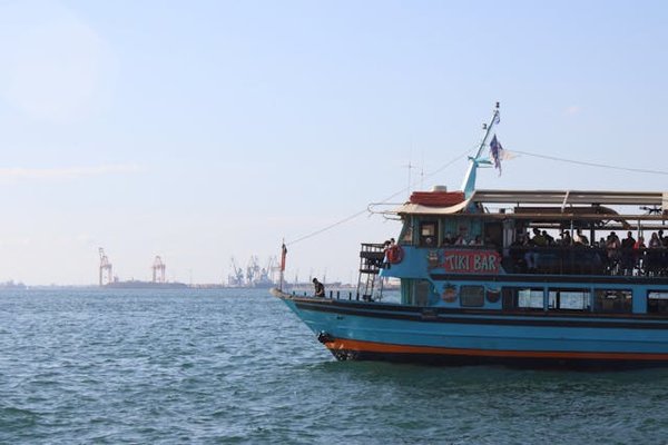 Comment organiser une croisière pour découvrir les techniques de laque en Chine?